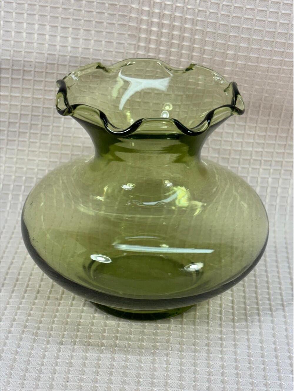 174 - Anchor Hocking green glass vase flared, crimped rim - light green 3"